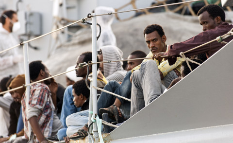 Clandestini - Catania - 06-07-2014 - Soccorsi 261 migranti al largo di Catania
