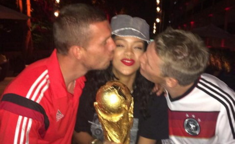 Lukas Podolski, Bastian Schweinsteiger, Rihanna - Rio de Janeiro - 15-07-2014 - Brasile 2014: Rihanna tifa solo per chi vince