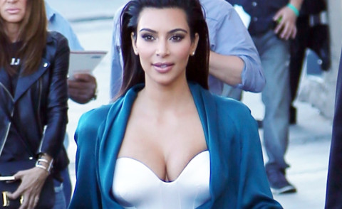 Kim Kardashian - Los Angeles - 04-08-2014 - Kim Kardashian e le altre: quando l'occhio cade proprio lì