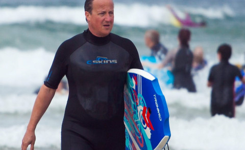 David Cameron - Polzeath - 22-08-2014 - Cameron lascia le acque agitate della politica per il bodyboard