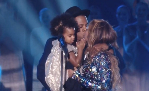 Blue Ivy, Jay Z, Beyonce Knowles - 25-08-2014 - Beyoncé e Jay-Z: la crisi smentita sul palco degli MTV