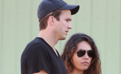 Mila Kunis, Ashton Kutcher - Los Angeles - 12-09-2014 - Mila e Ashton sono allo stremo: ma quando arriva questo bebè?