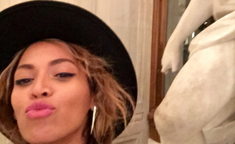 Beyonce Knowles - Parigi - 13-10-2014 - Helfie, belfie, welfie: le nuove frontiere dell'autoscatto