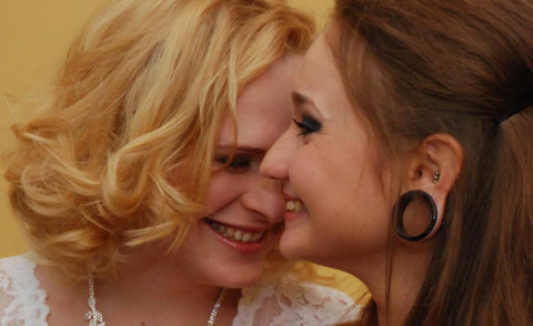 Alyona Fursova, Irina Shumilova - San Pietroburgo - 05-11-2014 - Irina-Alyona, ecco il primo matrimonio gay in Russia