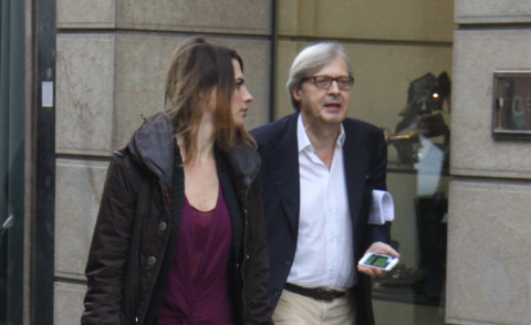 Francesca Sacchi Tommasi, Vittorio Sgarbi - Milano - 24-11-2014 - Vittorio Sgarbi e Francesca Tommasi, il bacio arriva oppure no?