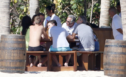 Amal Clooney, Rande Gerber, Cindy Crawford, George Clooney - Los Cabos - 22-12-2014 - Clooney-Alamuddin: la felicità in casa Crawford-Gerber