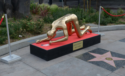 Oscar Plastic Jesus - Los Angeles - 19-02-2015 - La statuetta dell'Oscar è diventata una cocainomane!
