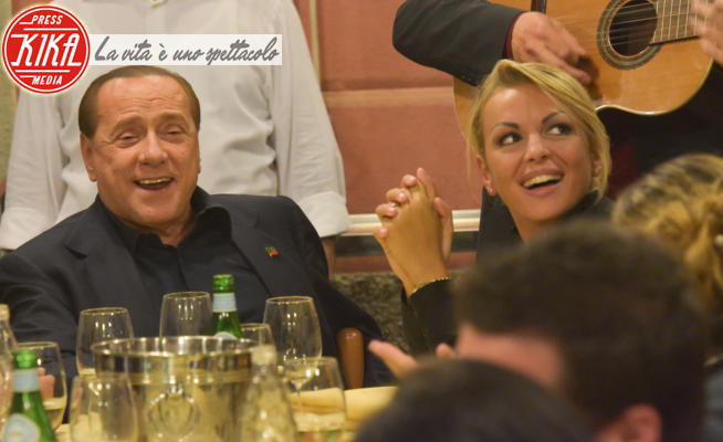 Francesca Pascale, Silvio Berlusconi - Portofino - 10-05-2015 - Con Berlusconi è finita, la reazione di Francesca Pascale 