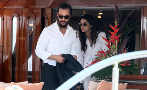 Camila Alves, Matthew McConaughey - Cannes - 16-05-2015 - Cannes 2015: dopo i fischi McConaughey si consola con lo yacht