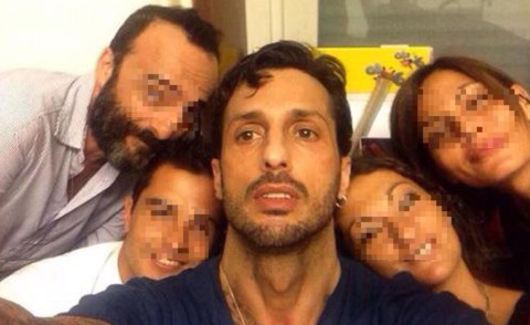 Fabrizio Corona - 19-06-2015 - Ecco il primo gesto di Fabrizio Corona libero: il selfie