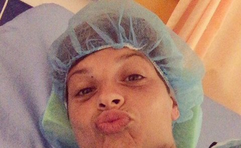 Alessandra Amoroso - 30-07-2015 - Il selfie in ospedale di Alessandra Amoroso rasserena i fan