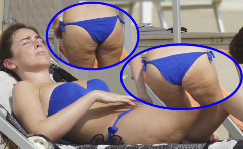 Maria Elena Boschi - Marina di Pietrasanta - 09-08-2015 - Maria Elena Boschi in bikini non puo' nascondere la cellulite