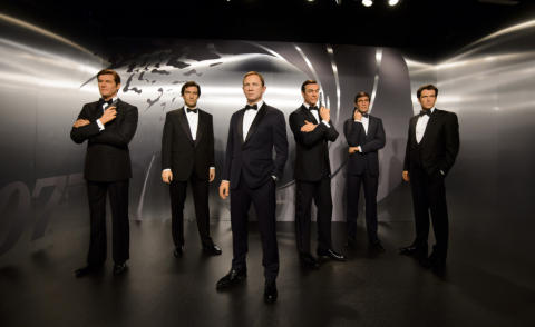George Lazenby, Daniel Craig, Sean Connery, Timothy Dalton, Roger Moore, Pierce Brosnan - Londra - 15-10-2015 - 007, avete mai visto sei James Bond tutti insieme? 