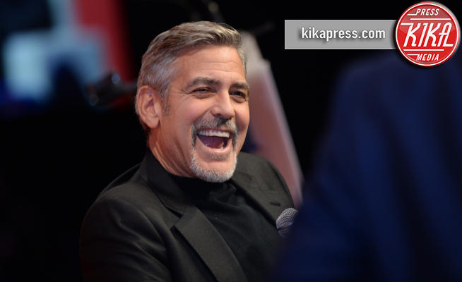 George Clooney - Edimburgo - 12-11-2015 - Clooney, gemelli a 56 anni: i papà per la prima volta dopo i 50
