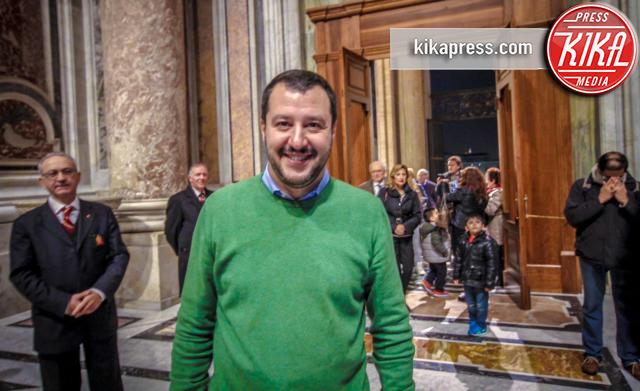 Matteo Salvini - Roma - 09-12-2015 - Matteo Salvini attraversa la Porta Santa...in verde Lega