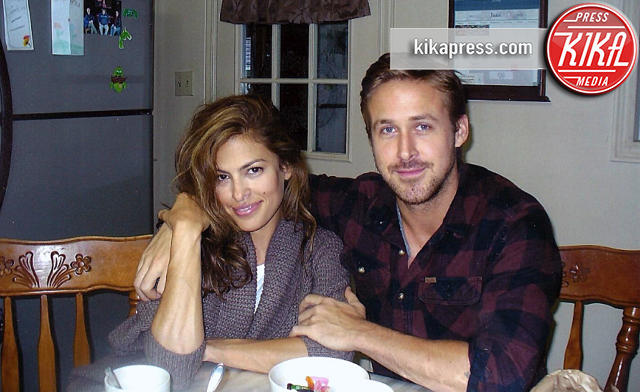Ryan Gosling, Eva Mendes - Cornwall - 15-11-2015 - Ryan Gosling ed Eva Mendes: è nata Amada Lee