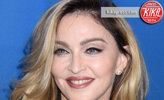 Madonna - Beverly Hills - 09-01-2016 - Oops I did it again: Madonna ancora in topless su Instagram!