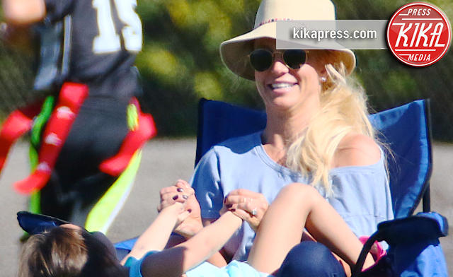 Britney Spears - Los Angeles - 06-02-2016 - Britney Spears: la felicità sono i figli...o il denaro?