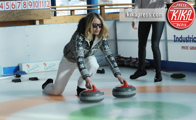 Anna Falchi - Cortina - 16-03-2016 - Cortinametraggio, quando il fuori programma si chiama curling