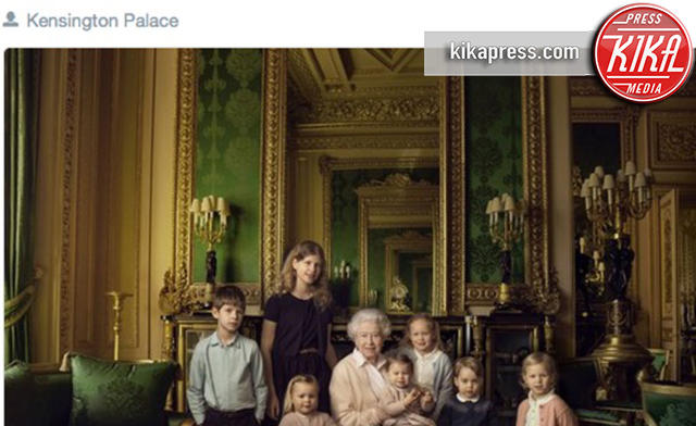 Savannah Phillips, Isla Phillips, Principessa Charlotte Elizabeth Diana, Principe George, Mia Tindall, Regina Elisabetta II - Londra - 20-04-2016 - Elisabetta II: la bisnonna d'Inghilterra