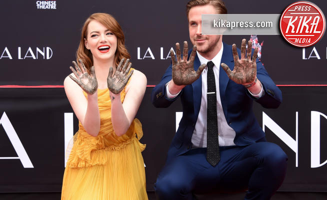 Emma Stone, Ryan Gosling - Hollywood - 07-12-2016 - Emma Stone e Ryan Gosling lasciano le impronte a Hollywood
