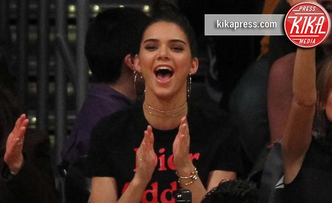 Kendall Jenner - Los Angeles - 04-01-2017 - Quando le celebrity diventano il pubblico... e tifano!