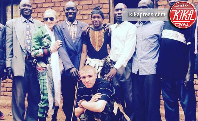 David Banda, Rocco Ritchie, Madonna - Malawi - 11-07-2016 - Madonna a un passo dall'adozione di due bimbi del Malawi