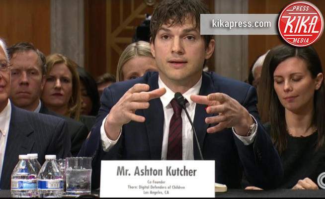 Ashton Kutcher - Washington - 15-02-2017 - Ashton Kutcher testimone al Congresso americano. Ecco perché