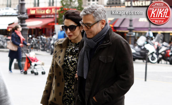 Amal Clooney, George Clooney - Parigi - 26-02-2017 - Amal e George Clooney: Parigi è sempre Parigi