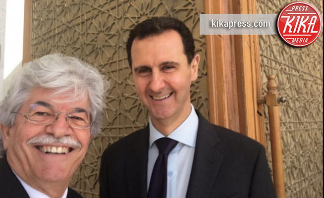 Bashar el Assad, Antonio Razzi - Damasco - 22-03-2017 - Antonio Razzi: il selfie con il 'genocida' scatena i social