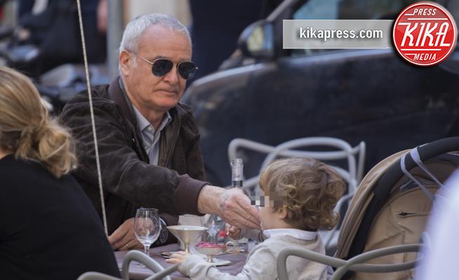 Orlando Ranieri, Claudio Ranieri - Roma - 31-03-2017 - Claudio Ranieri, da allenatore dei miracoli a nonno premuroso
