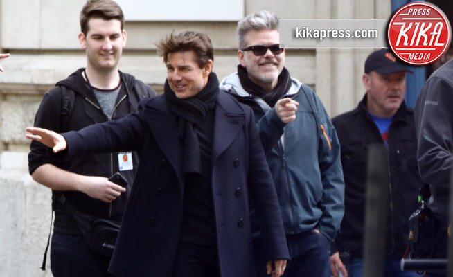 Christopher McQuarrie, Tom Cruise - Parigi - 10-04-2017 - Mission Impossible 6: Tom Cruise rifiuta ancora le controfigure