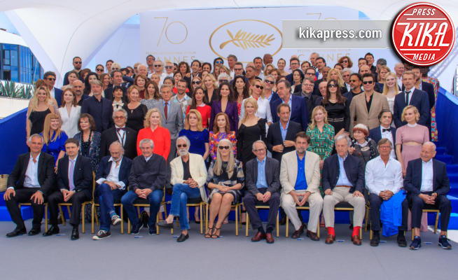 Foto di gruppo 70 anni Cannes - Cannes - 23-05-2017 - Cannes: 113 divi per la maxi foto di gruppo, li riconosci tutti?