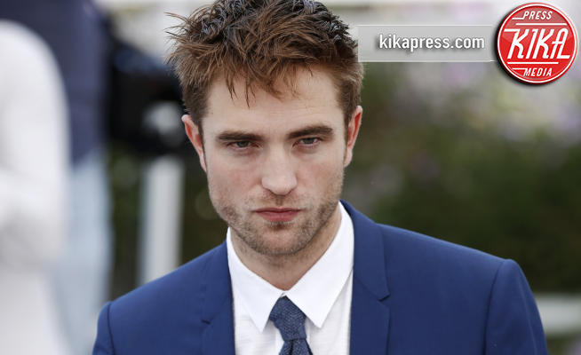 Robert Pattinson - Cannes - 25-05-2017 - Cannes 2017: Pattinson si veste da criminale per Good Times