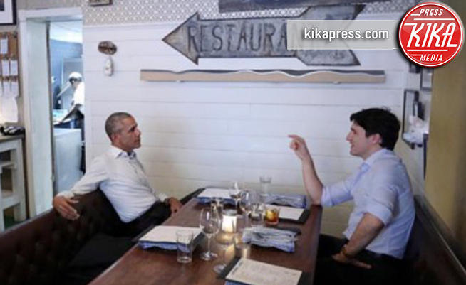 Justin Trudeau, Barack Obama - MONTREAL - Trudeau-Obama a lume di candela: è successo social