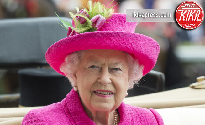 Ascot 2017, Regina Elisabetta II - Ascot - 22-06-2017 - Ascot giorno 3: la regina Elisabetta II in... total fucsia!