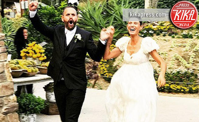 Matthew McRae, Bianca Balti - 02-08-2017 - Bianca Balti sposa in D&G: è suo l'abito più bello dell'anno?
