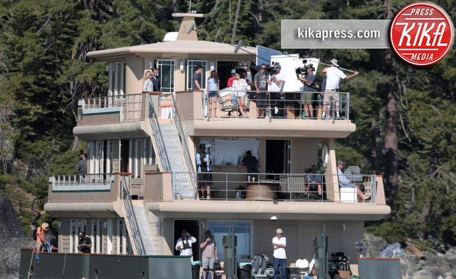 Ty Burrell, Nolan Gould, Ariel Winter, Sarah Hyland, Julie Bowen - Lake Tahoe - 25-08-2017 - Modern Family, lo yacht è una casa di tre piani