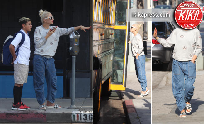 Kingston Rossdale, Gwen Stefani - Los Angeles - 31-08-2017 - Gwen Stefani in versione mamma attende lo scuolabus del figlio