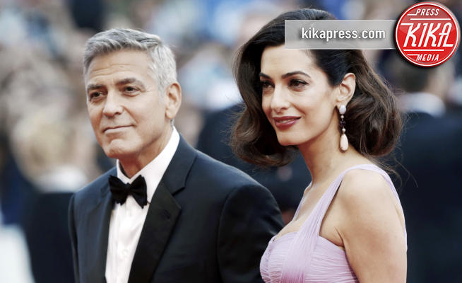 Amal Clooney, George Clooney - Venezia - 02-09-2017 - George a Amal hanno accolto un giovane scappato dall'Isis
