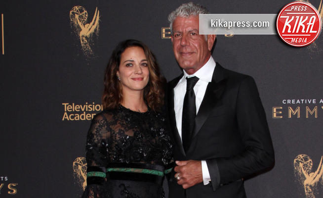 Anthony Bourdain, Asia Argento - Los Angeles - 09-09-2017 - Creative Arts Emmy: sul red carpet anche Asia Argento