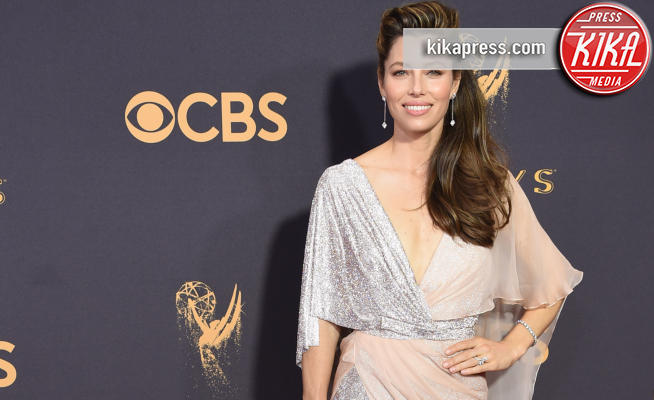 Jessica Biel - Los Angeles - 17-09-2017 - Emmy Awards: gli arrivi sul red carpet...e c'è anche l'Italia