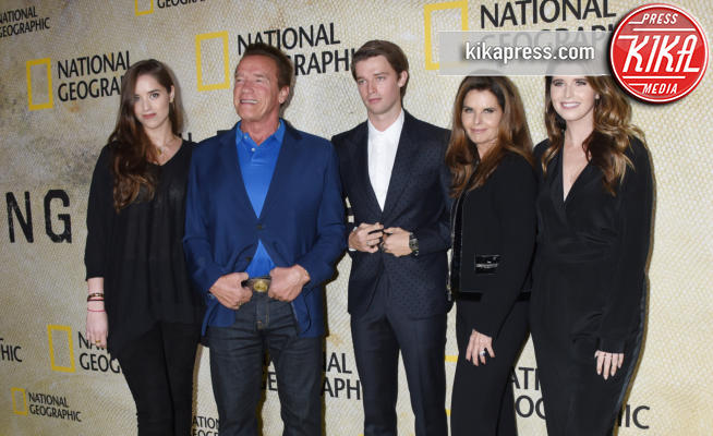 Christina Schwarzenegger, Patrick Schwarzenegger, Katherine Schwarzenegger, Maria Shriver - Westwood - 30-10-2017 - Schwarzy, riunione di famiglia alla prima di The Long Road Home