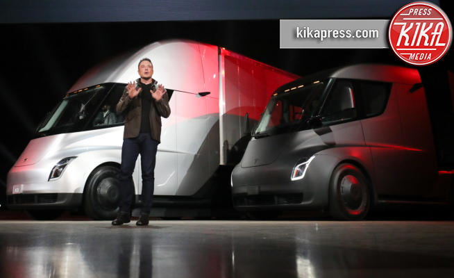 Semi Tesla, Elon Musk - Los Angeles - 17-11-2017 - Ecco Semi, il primo camion elettrico della Tesla di Elon Musk