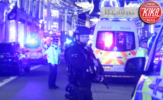london terror attack - Londra - 24-11-2017 - Londra, Oxford Circus: spari nella metro, stazione evacuata