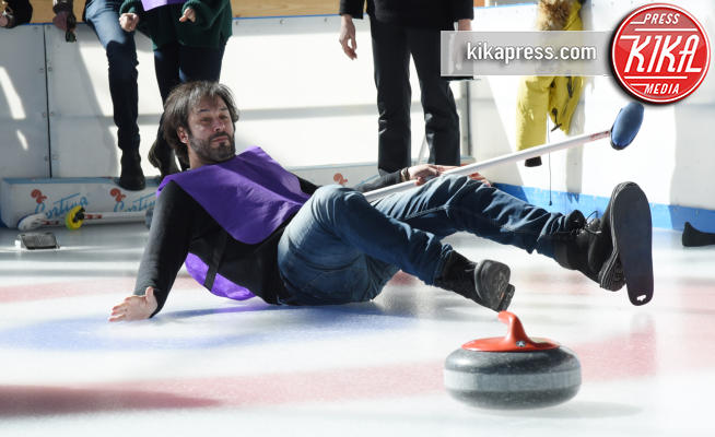 Matteo Branciamore - Cortina - 23-03-2018 - Lezioni di curling per gli attori di Cortinametraggio