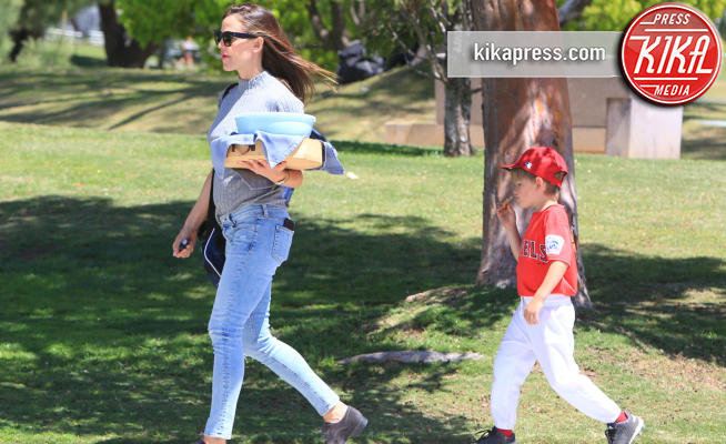 Samuel Affleck, Jennifer Garner - Brentwood - 21-04-2018 - Sam Affleck e il baseball: al pranzo al sacco ci pensa mamma Jen
