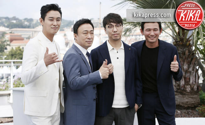 Ju Ji Hoon, Lee Sung Min, Hwang Jung Min, Yoon Jong Bin - Cannes - 11-05-2018 - Cannes 2018, il photocall di Gongjak
