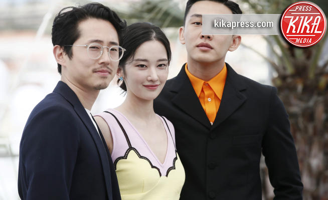 Ah-in Yoo, Jong-seo Jeon, Steven Yeun - Cannes - 17-05-2018 - Cannes 2018: il photocall di Burning
