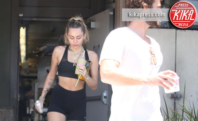 Liam Hemsworth, Miley Cyrus - Malibu - 18-06-2018 - Cyrus-Hemsworth, è finita la voglia di ridere